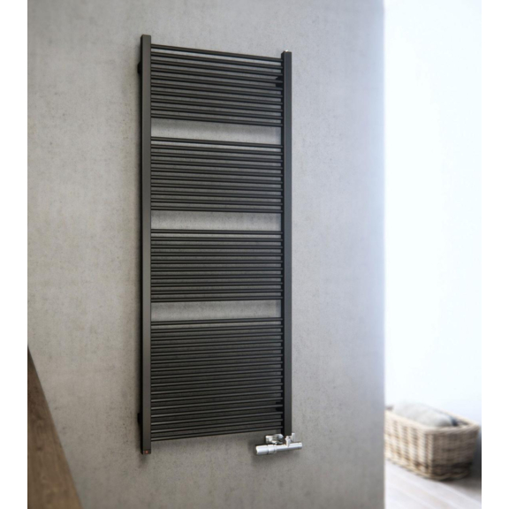 TERMA Mike Designheizkörper 1335x530 Farbe Soft 9005