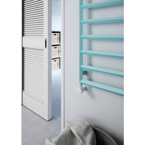 TERMA Diamond Badheizkörper 1360x500 Pastel Blue Detail