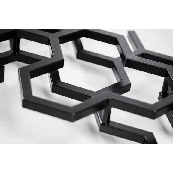 TERMA Hex Designheizkörper 1220x486 Soft 9005 Detail