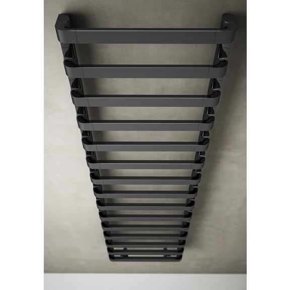 IRSAP Step B Badheizkörper Detail schwarzes Chrom 4