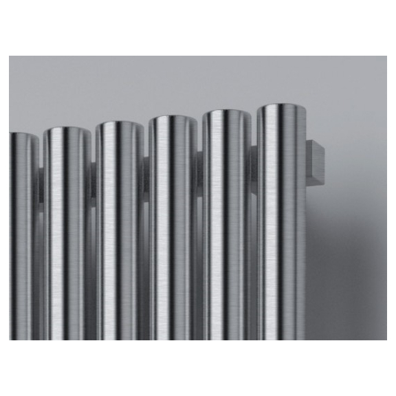 ISAN Corint Inox Vertikaler Edelstahlheizkörper