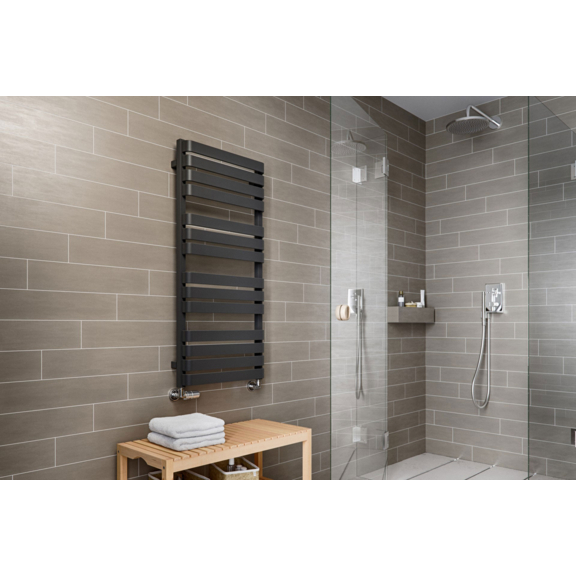 TERMA Warp T Designheizkörper 1110x500 Farbe Metallic Black - modernes Badezimmer